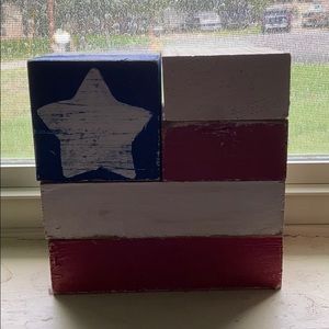 Wooden block flag